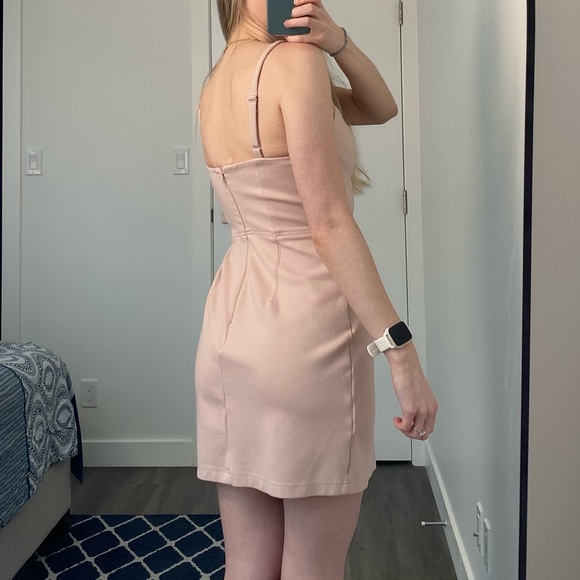 Babaton Aritzia Mini Dress Light Pink - size 4 - Picture 6 of 9